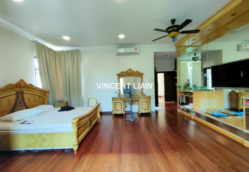 Seksyen 11, Kota Damansara