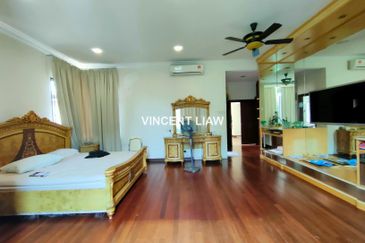 Seksyen 11, Kota Damansara