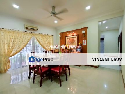 Well Renovated Link Bungalow | D'villa, Selangor, Kota Damansara