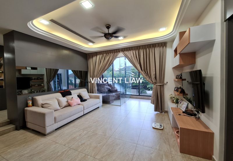 Seksyen 11, Kota Damansara