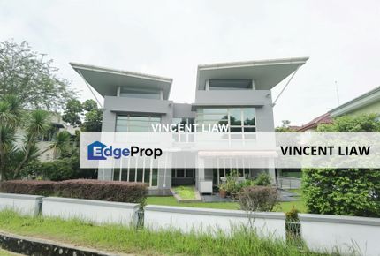 Contemporary Bungalow with Golf View, Selangor, Tropicana