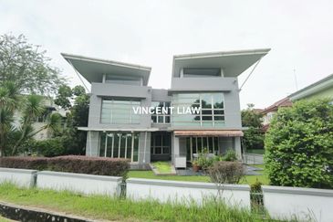 Tropicana Golf & Country Resort