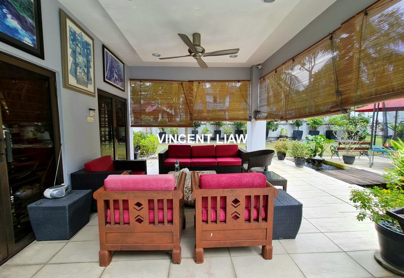 2 Storey Bungalow with Pool & 8,606 sqft Huge Land