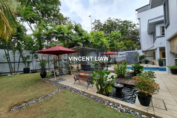 2 Storey Bungalow with Pool & 8,606 sqft Huge Land