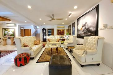 2 Storey Bungalow with Pool & 8,606 sqft Huge Land