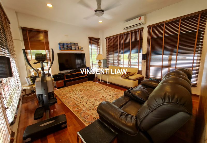 2 Storey Bungalow with Pool & 8,606 sqft Huge Land