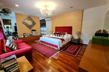 2 Storey Bungalow with Pool & 8,606 sqft Huge Land