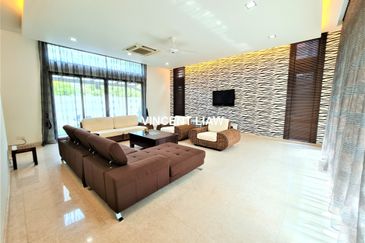 3 Storey Modern Bungalow with Pool