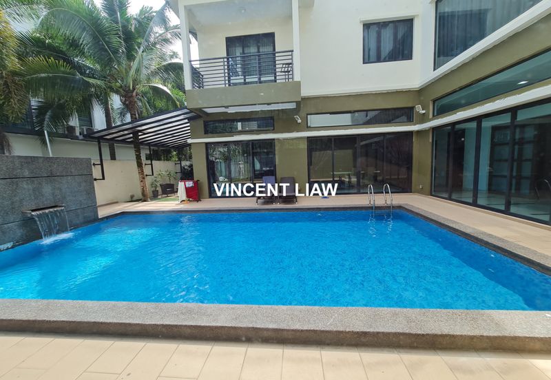 3 Storey Modern Bungalow with Pool