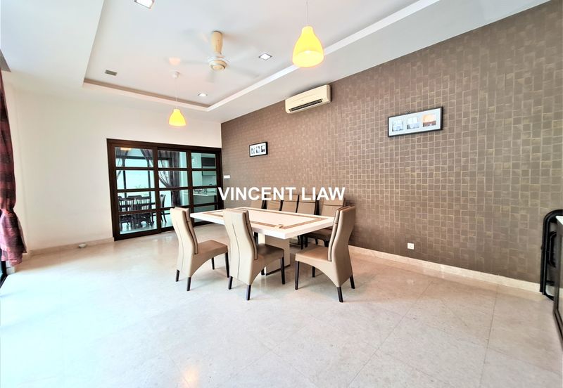 3 Storey Modern Bungalow with Pool