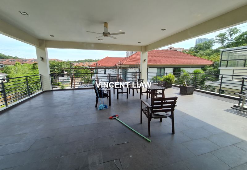 3 Storey Modern Bungalow with Pool