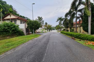 37,638 sqft Prime Bungalow Land | Rm320 Psf