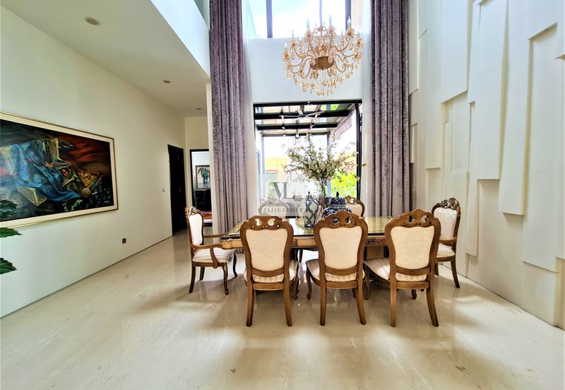 3 Storey Modern Bungalow | Comes with Lift & Pool