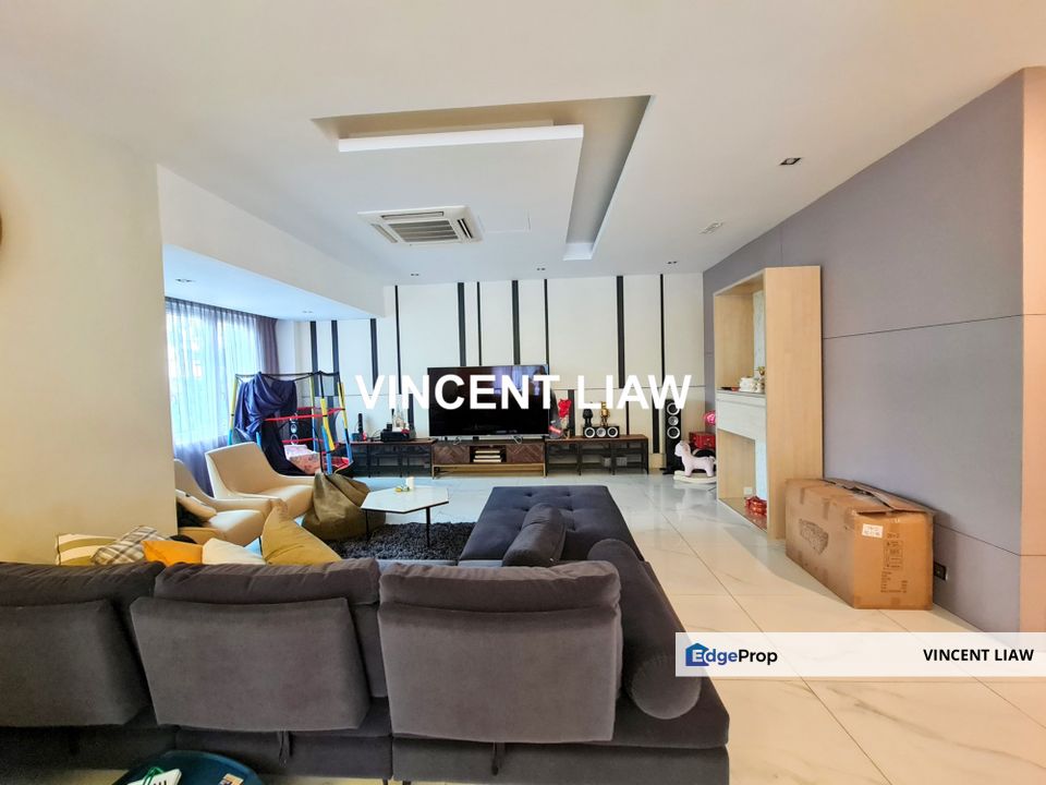 3 Storey Villas with Pool, Selangor, Tropicana