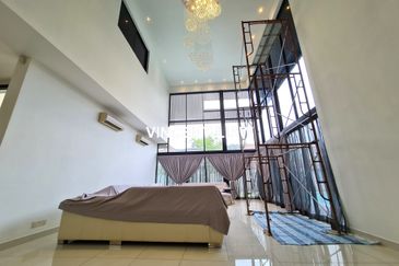 3 Storey Modern Design Bungalow With Pool