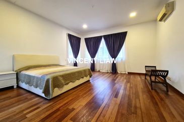 3 Storey Modern Design Bungalow With Pool