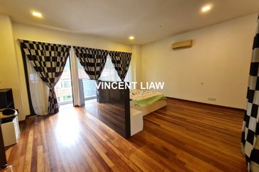 3 Storey Modern Design Bungalow With Pool