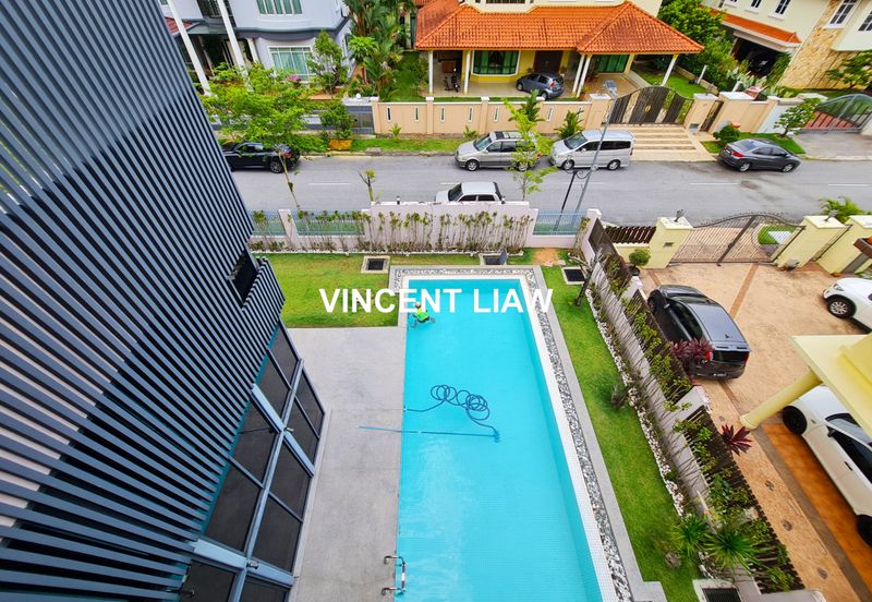 3 Storey Modern Design Bungalow With Pool