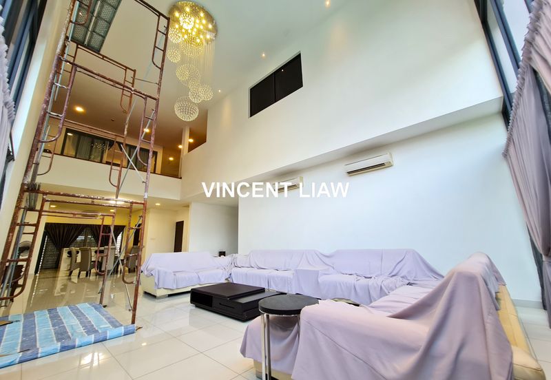 3 Storey Modern Design Bungalow With Pool