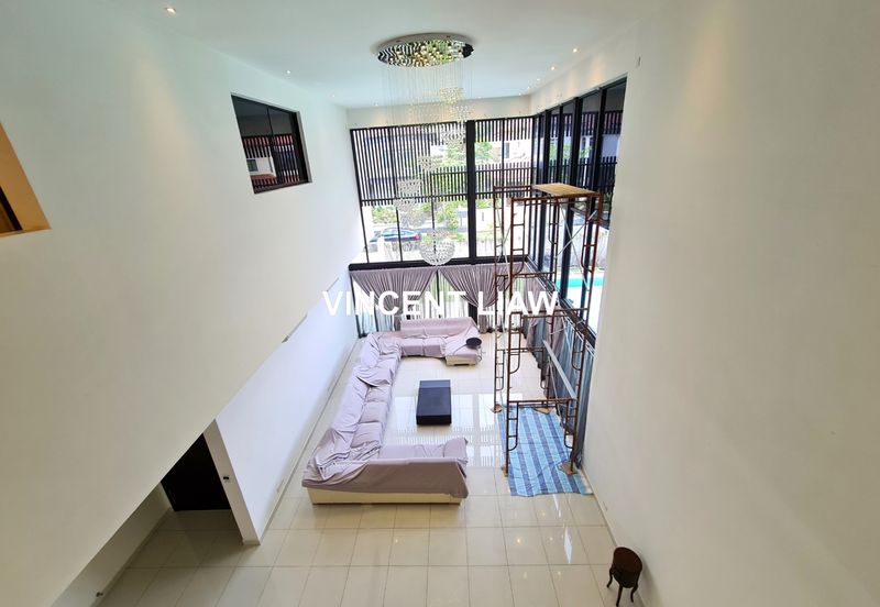 3 Storey Modern Design Bungalow With Pool