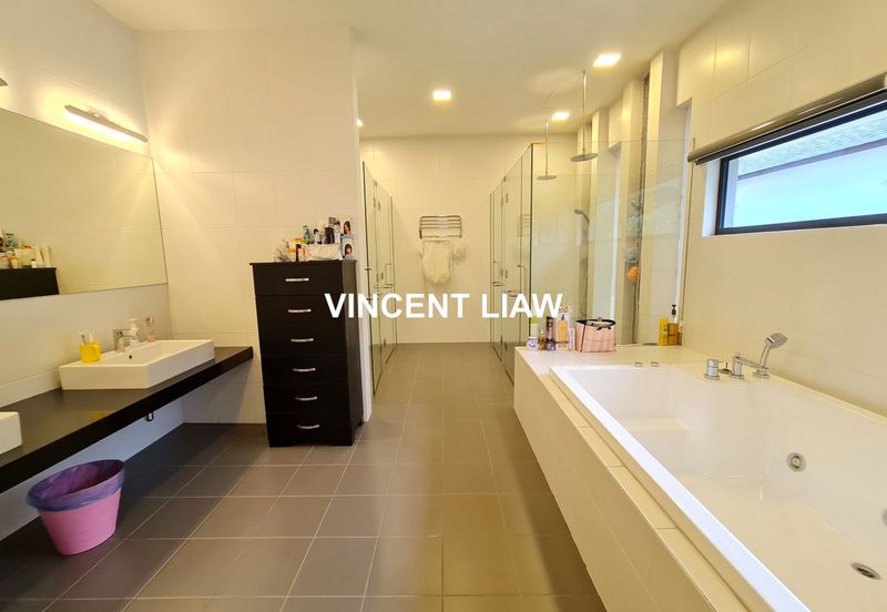 3 Storey Modern Design Bungalow With Pool