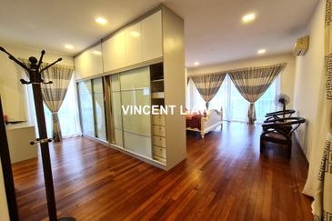 3 Storey Modern Design Bungalow With Pool