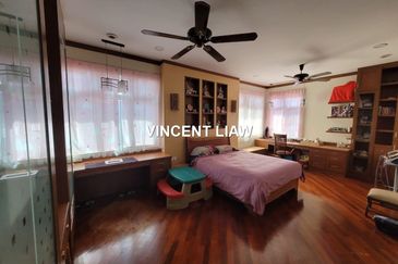 2.5 Storey Bungalow | 6,000 sqft prime land