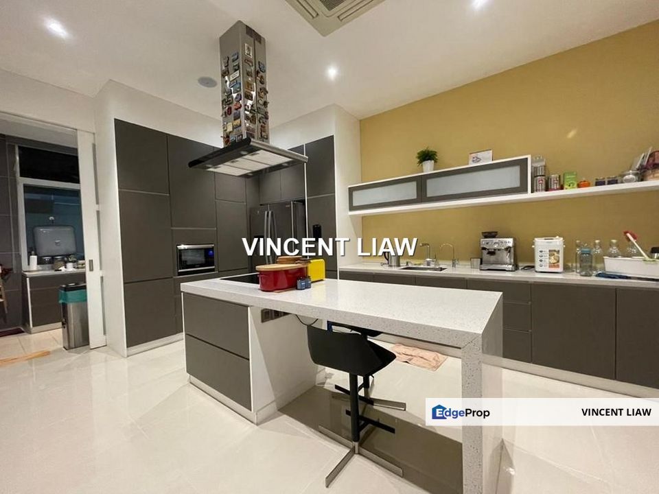 2 Storey Well Renovated Semi-D | Move In Condition, Selangor, Saujana 