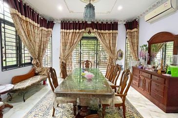 Jalan Rimba Riang 9/12