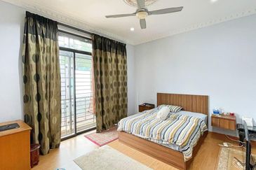 Jalan Rimba Riang 9/12