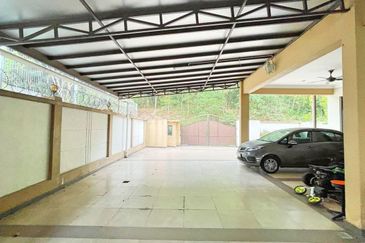 Jalan Rimba Riang 9/12