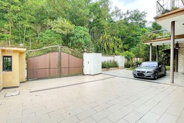 Jalan Rimba Riang 9/12