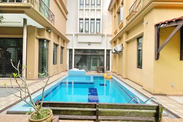 Jalan Rimba Riang 9/12