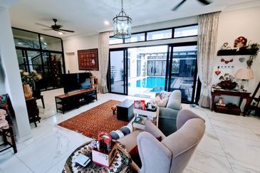 2 Storey Mansion With Pool (Newly Built: 1 year ago)