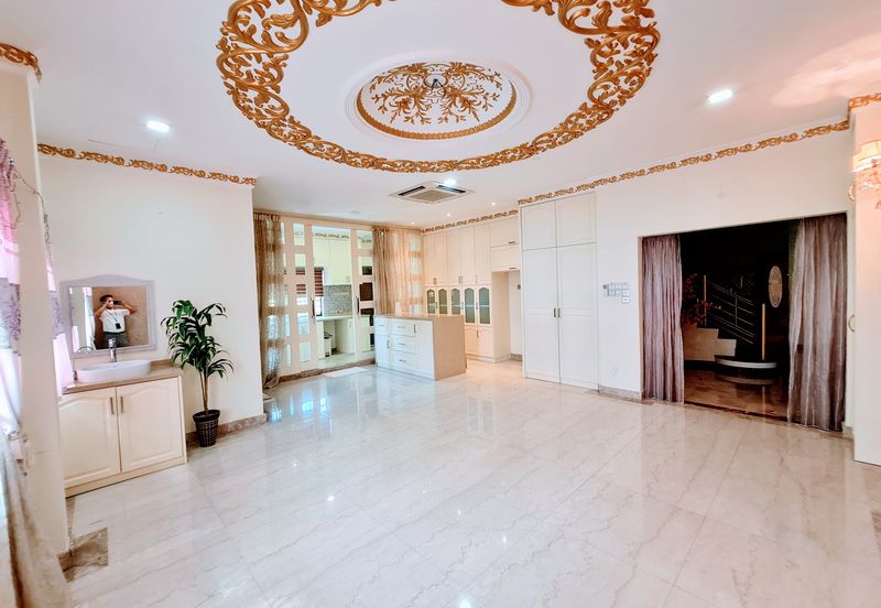 Tropicana Golf & Country Resort