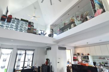 The Villa @ Serai Saujana / Villa Serai Saujana