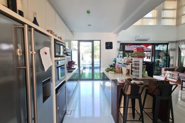 The Villa @ Serai Saujana / Villa Serai Saujana