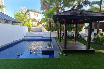 The Villa @ Serai Saujana / Villa Serai Saujana