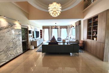 Freehold Bungalow @ Saujana Resort (Land size: 9,634 sqft)