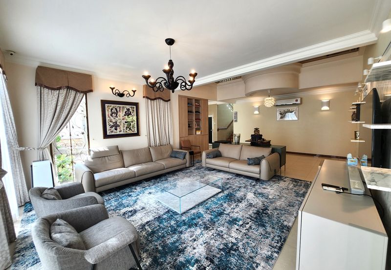 Freehold Bungalow @ Saujana Resort (Land size: 9,634 sqft)