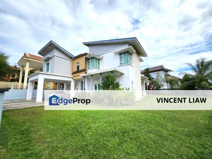 Modern Bungalow with Big Side Land (Potential to build a Pool), Selangor, Kota Damansara
