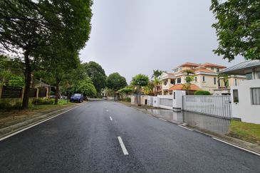 Lakeview Resort Saujana