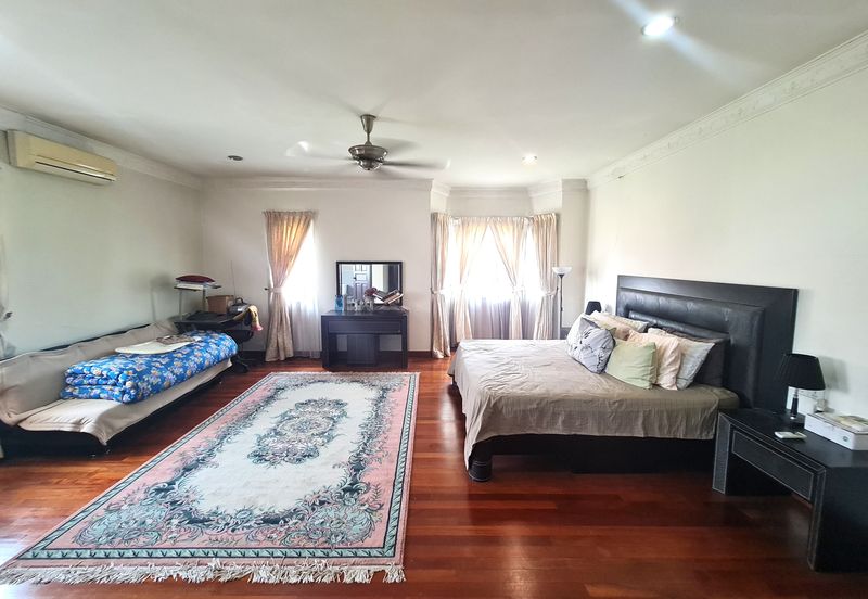 Seksyen 8, Kota Damansara