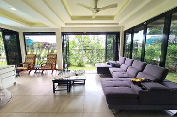 Tropicana Golf & Country Resort