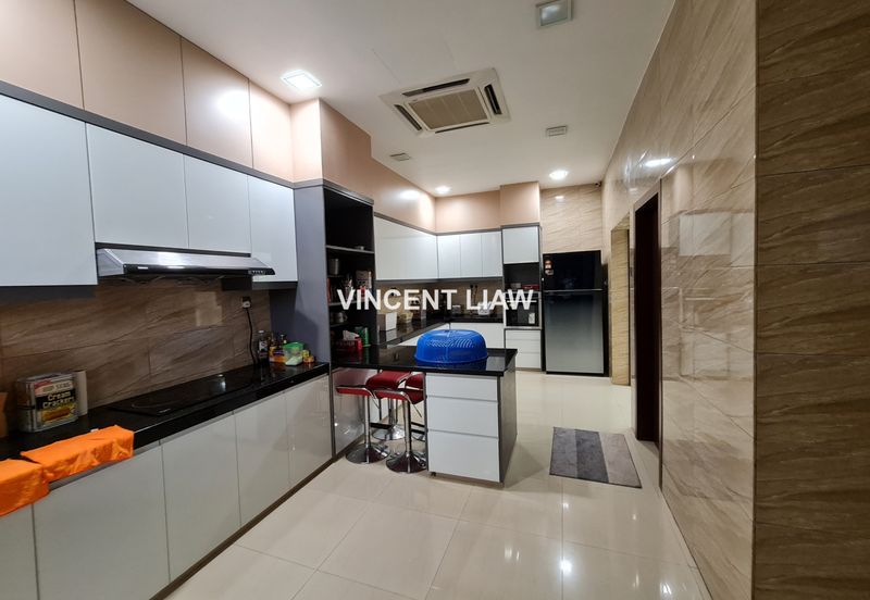 Seksyen 11, Kota Damansara