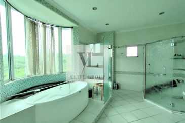 Tropicana Golf & Country Resort