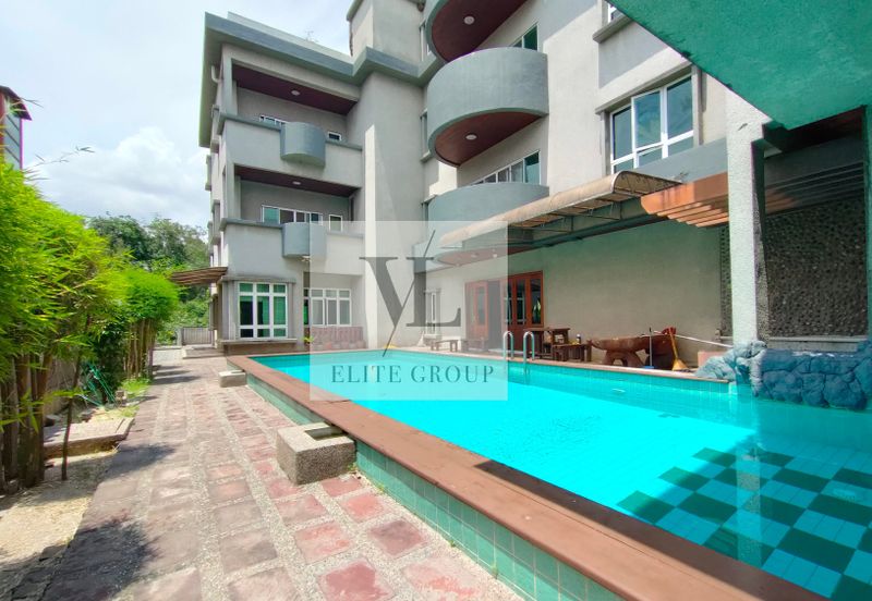 Tropicana Golf & Country Resort