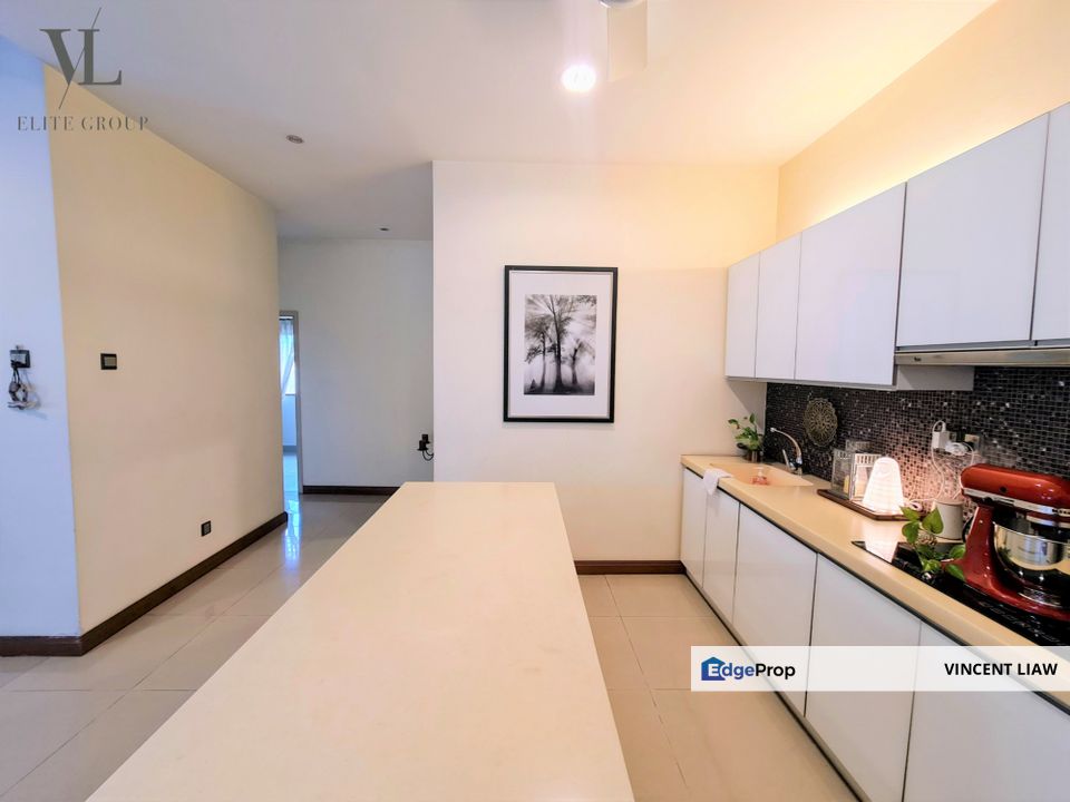 2.5 storey semi d facing playground and golf course, Selangor, Saujana 