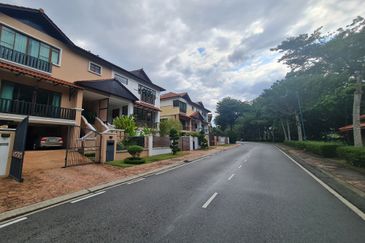 Glenhill Saujana