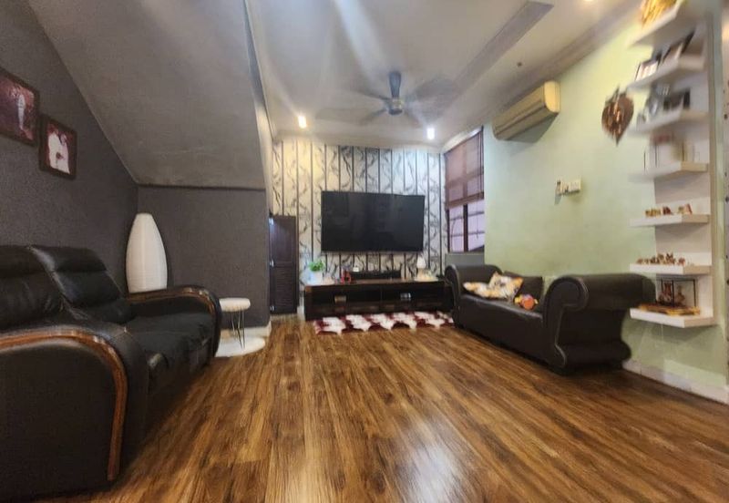 Atilia, Ara Damansara